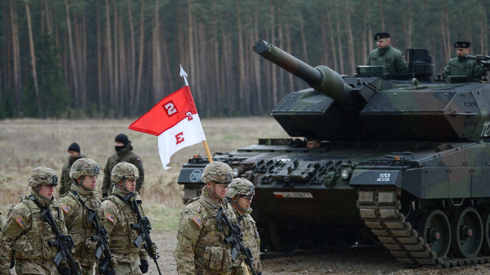 ВС Польши предупредили о передвижении военной техники вблизи границ с РФ